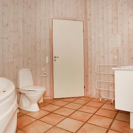Feriehus Awesome In With Sauna Skælskør