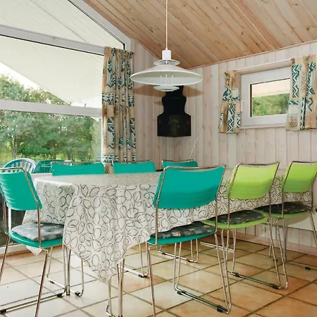 Tatil Evi 4 Bedroom Awesome In Skælskør