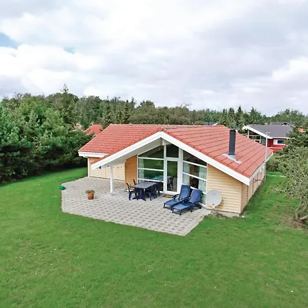 Ostre Ix Holiday home *